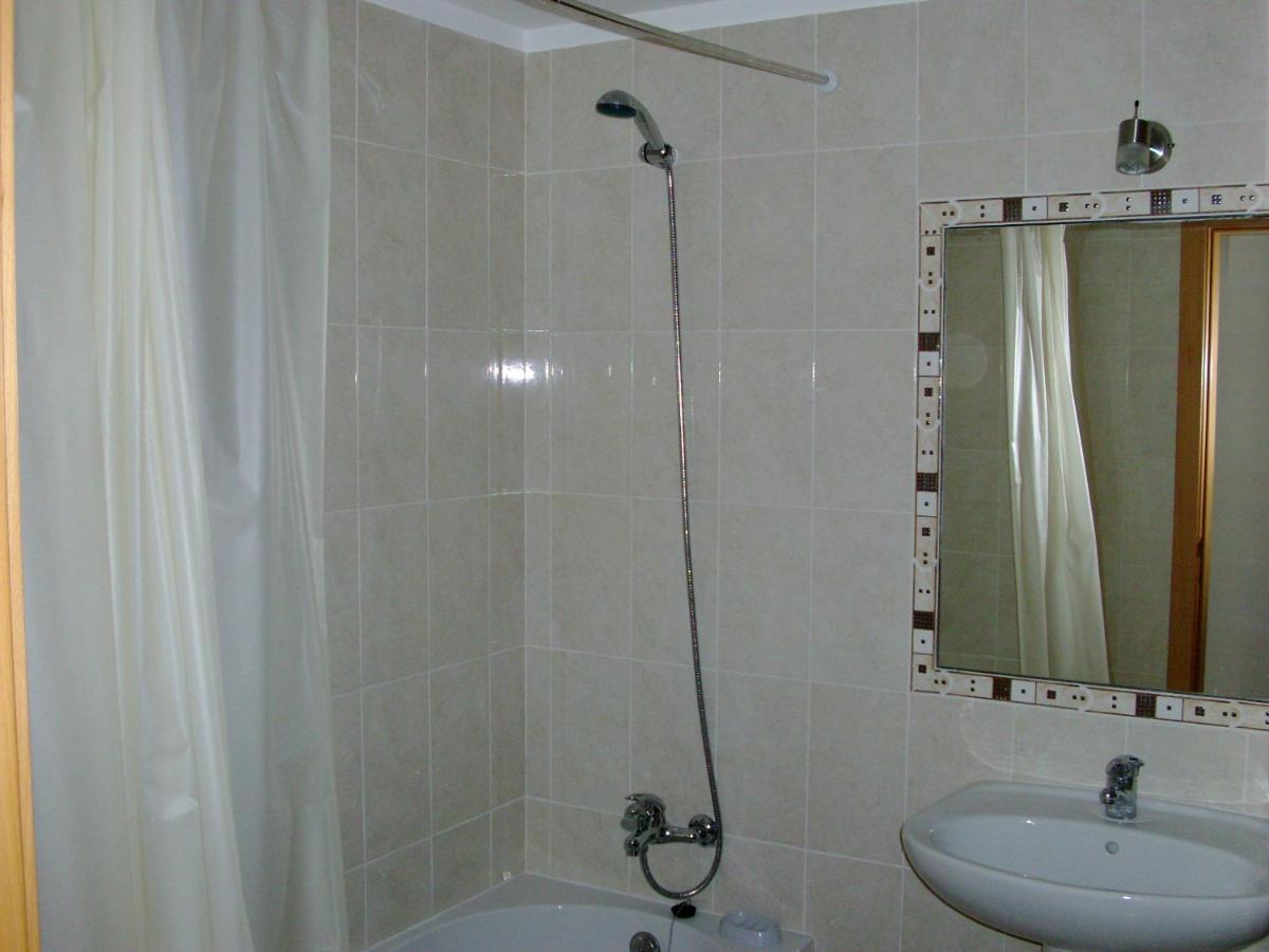 Beautiful 2-bed In Olhos De Agua Appartement Albufeira
